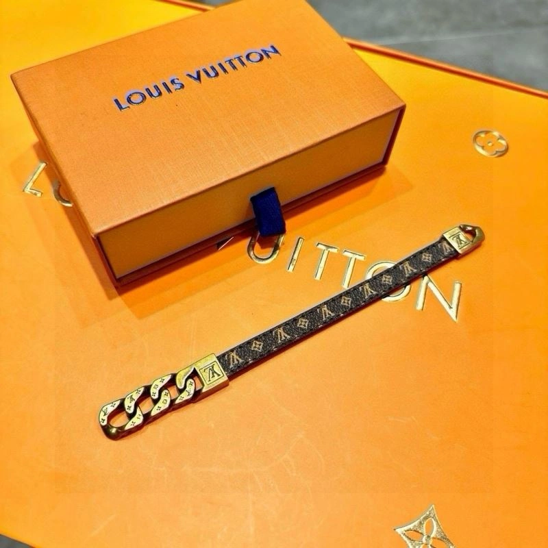 Louis Vuitton Bracelets Trendsetting 256679