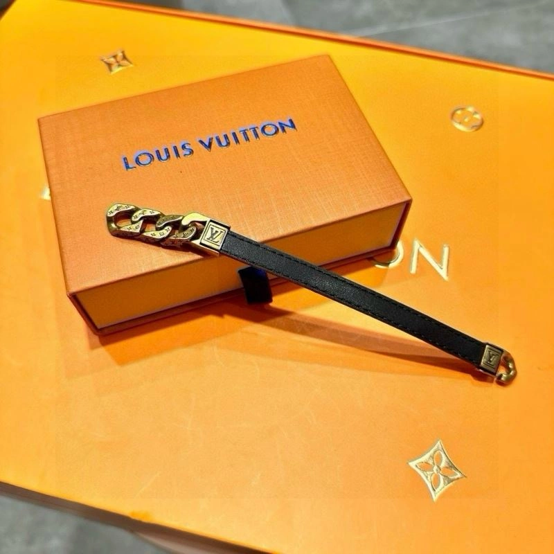 Louis Vuitton Bracelets Trendsetting 256679