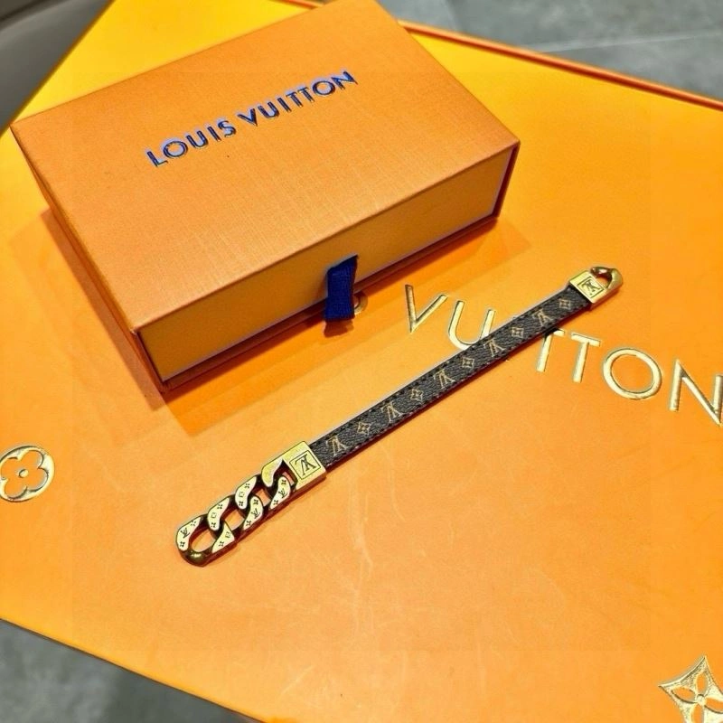 Practical Louis Vuitton Bracelets 256680