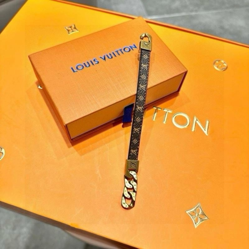 Practical Louis Vuitton Bracelets 256680