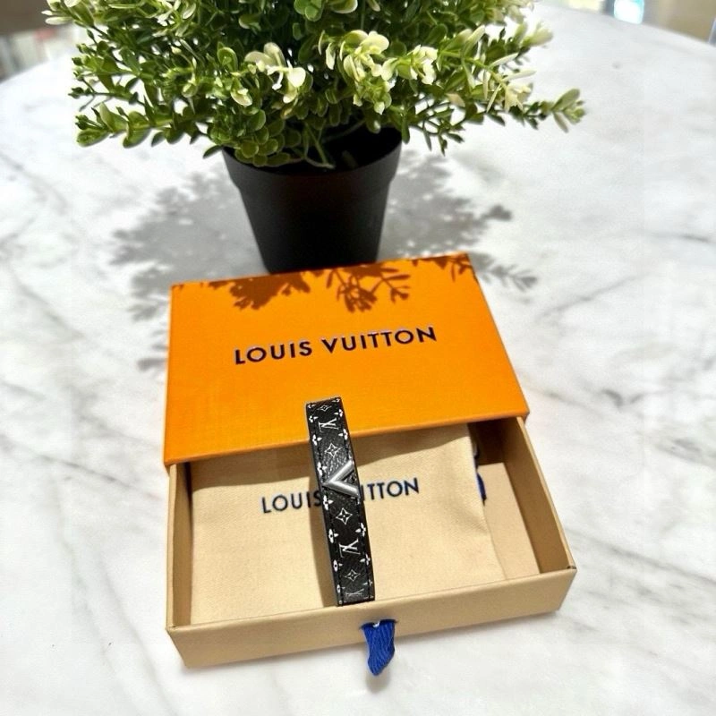 Original Louis Vuitton Bracelets 256685