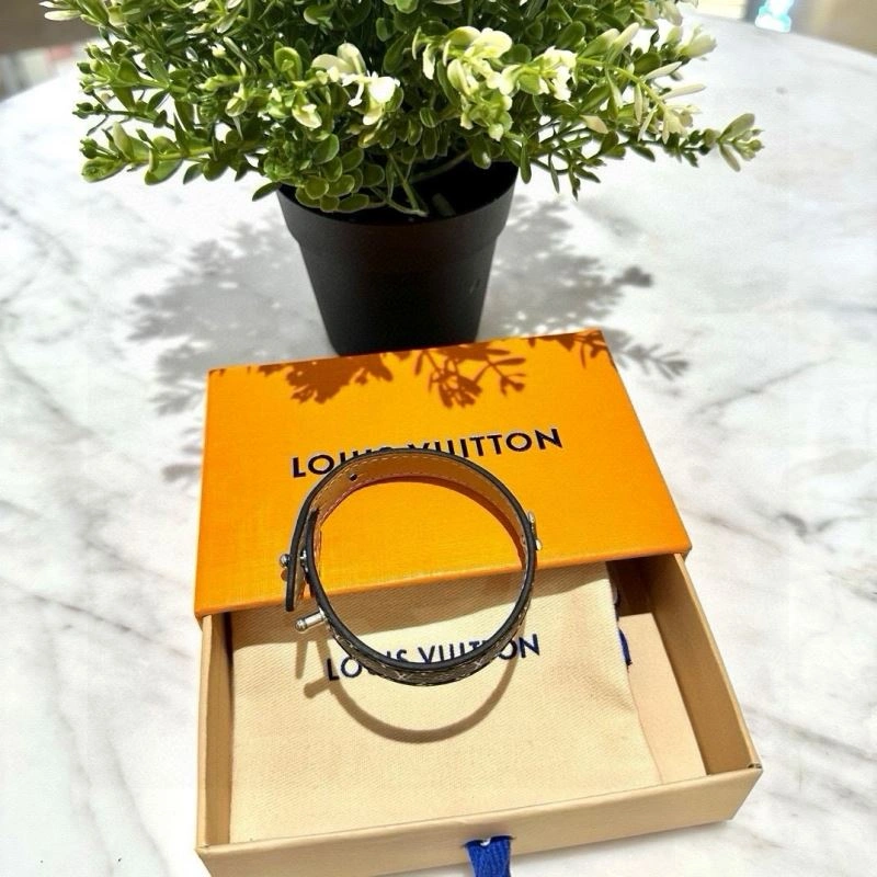 Original Louis Vuitton Bracelets 256685