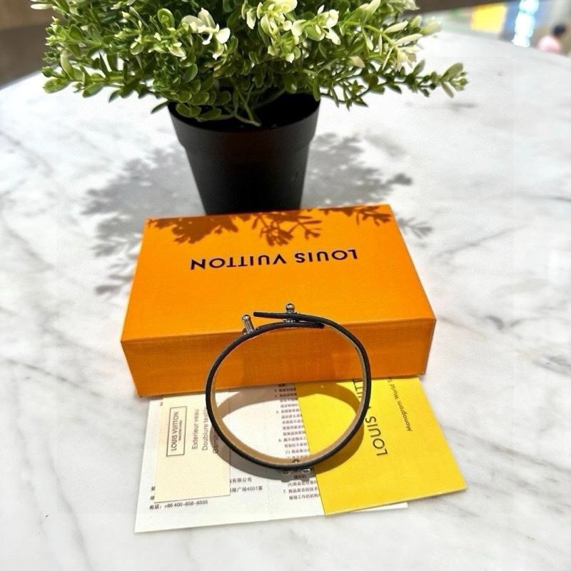 Original Louis Vuitton Bracelets 256685