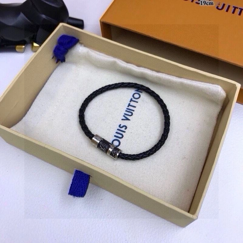 Trendsetting Louis Vuitton Bracelets 256669