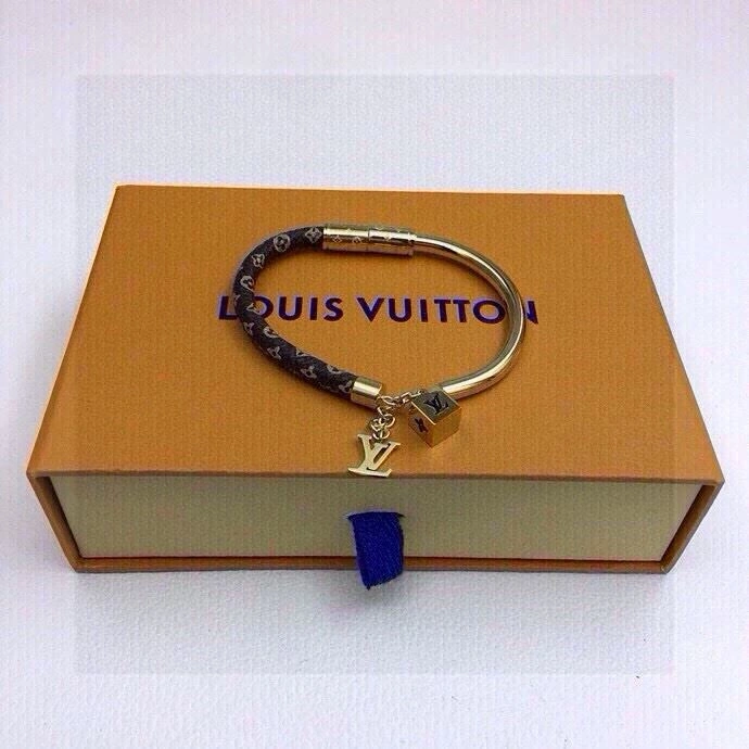 Louis Vuitton Bracelets SmartChoice 256666