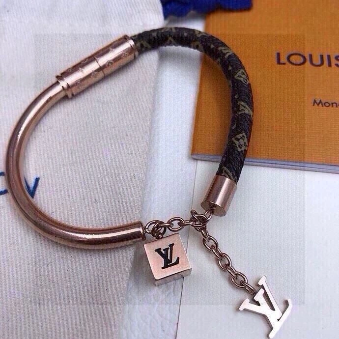 Classic Louis Vuitton Bracelets 256682