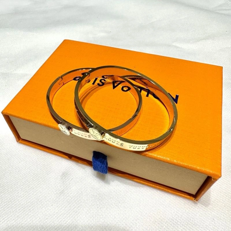 MultiPurpose Louis Vuitton Bracelets 256657