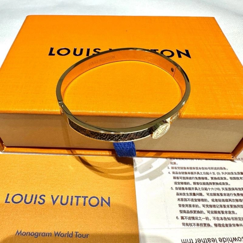 MultiPurpose Louis Vuitton Bracelets 256657