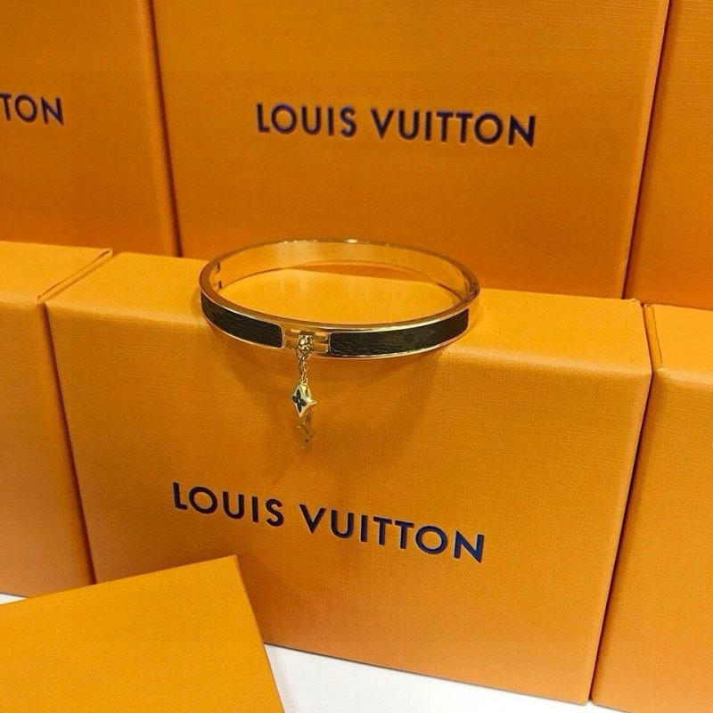 Louis Vuitton Bracelets Affordable 256684