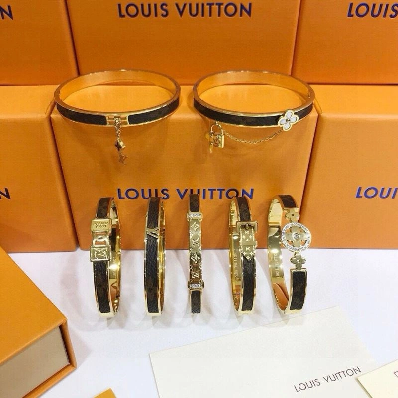 Louis Vuitton Bracelets StreetReady 256676