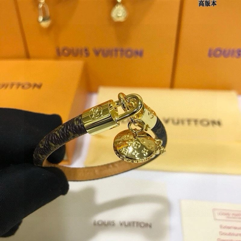 Louis Vuitton Bracelets Efficient 256664