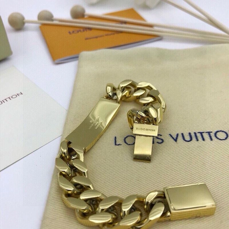 Louis Vuitton Bracelets Comfortable 256671