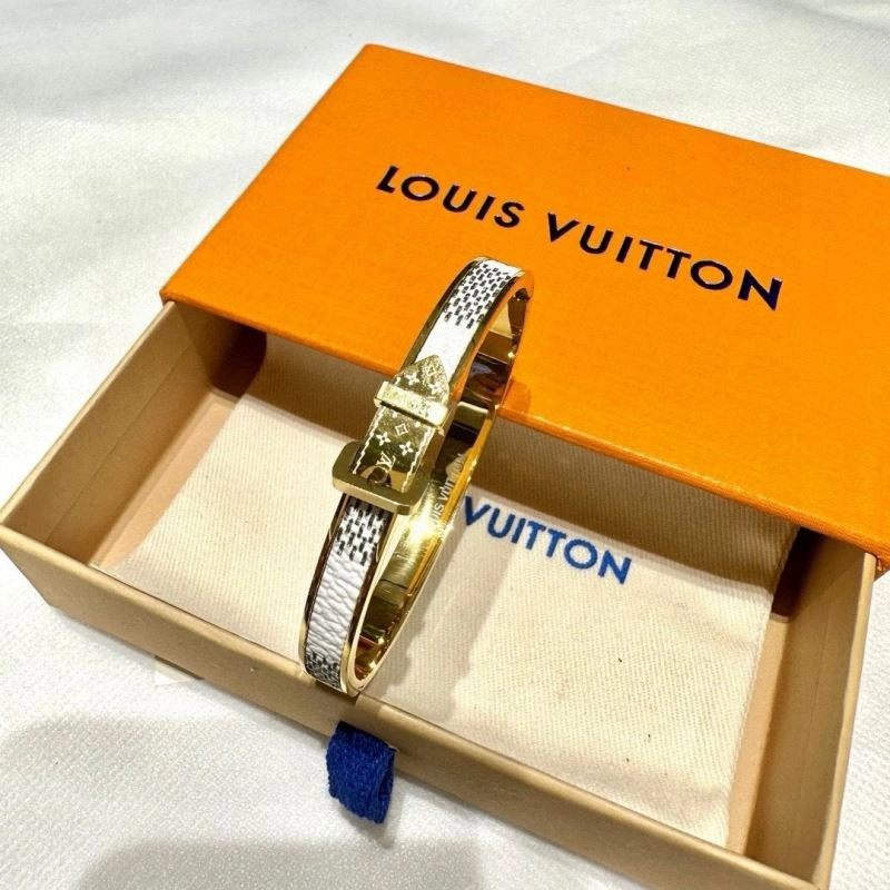Louis Vuitton Bracelets Sophisticated 256668