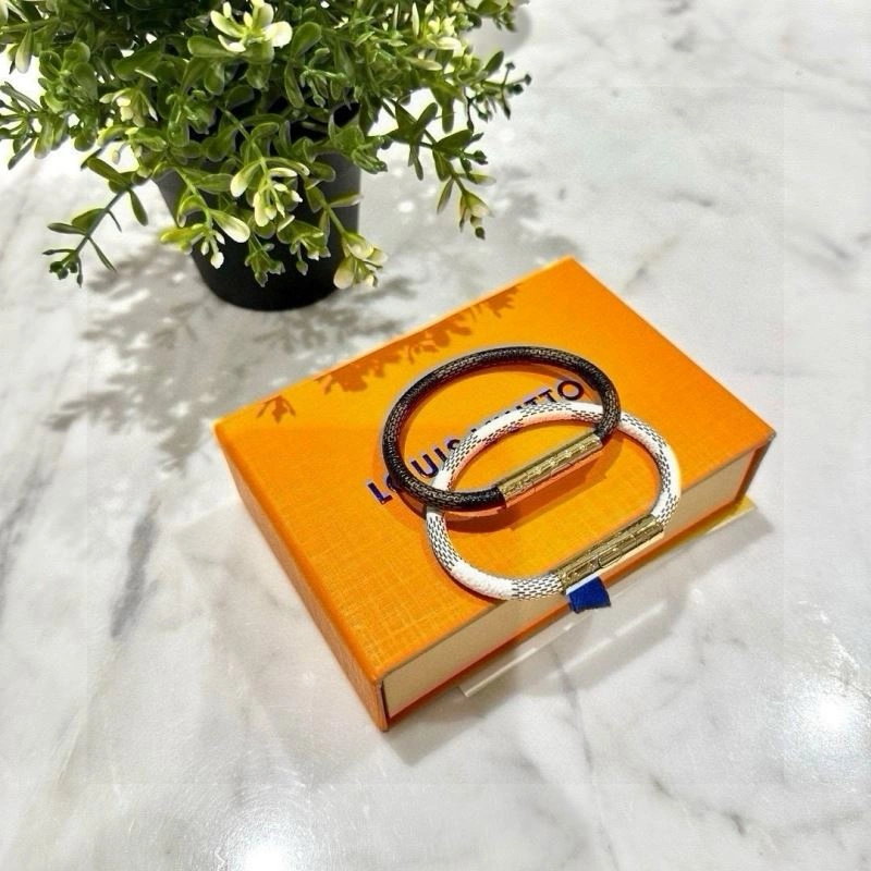 Casual Louis Vuitton Bracelets 256665