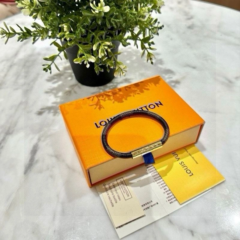 Casual Louis Vuitton Bracelets 256665