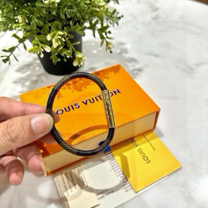 Casual Louis Vuitton Bracelets 256665