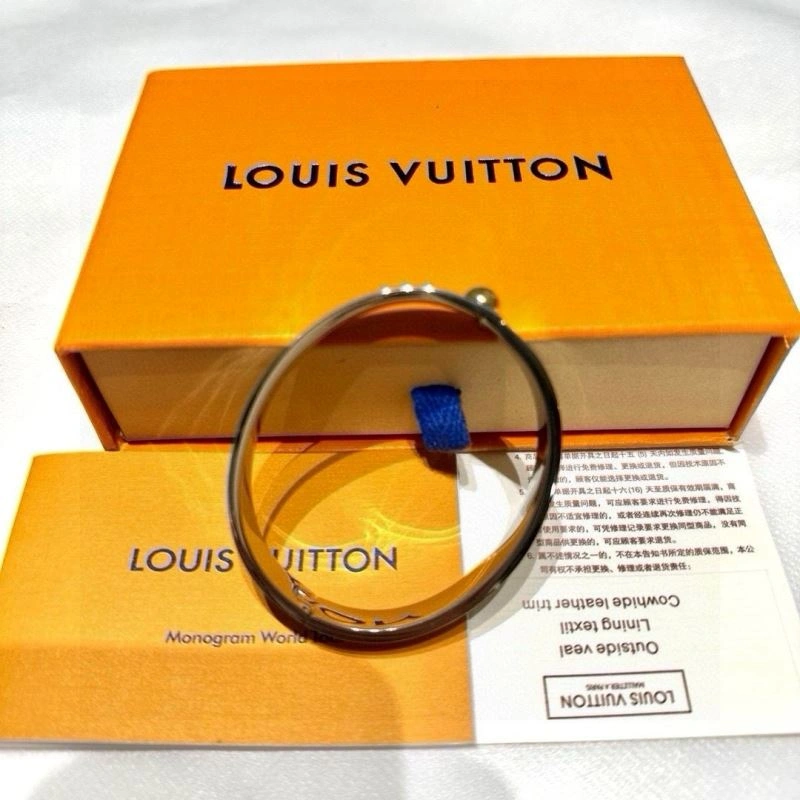Tailored Louis Vuitton Bracelets 256651