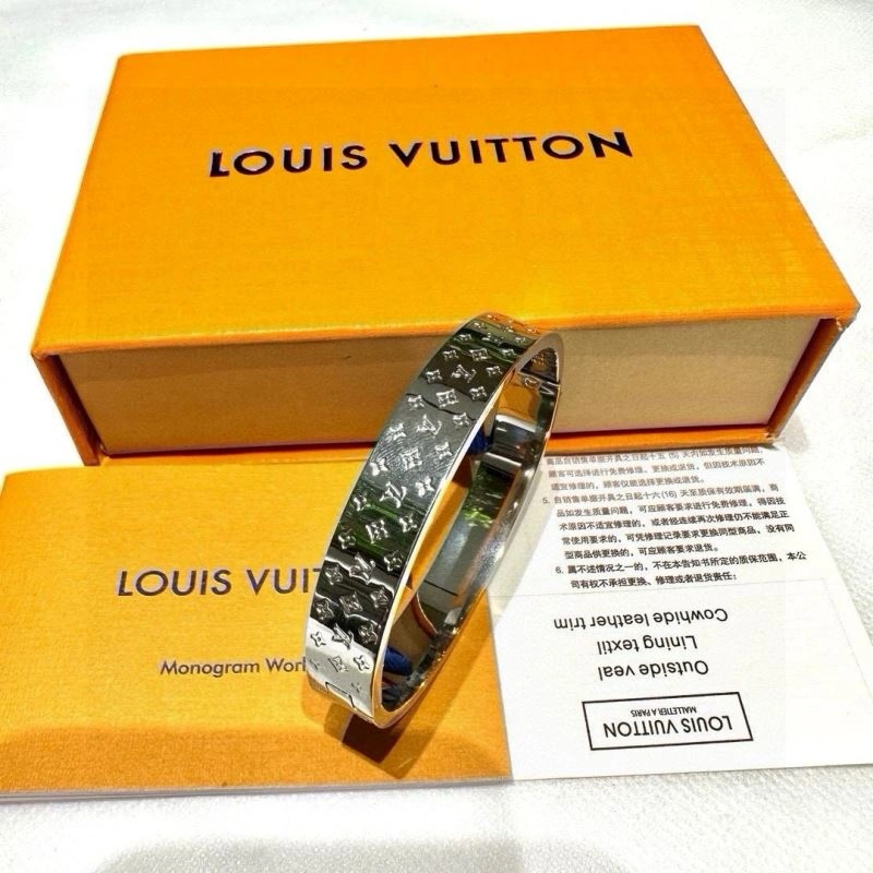 Tailored Louis Vuitton Bracelets 256651