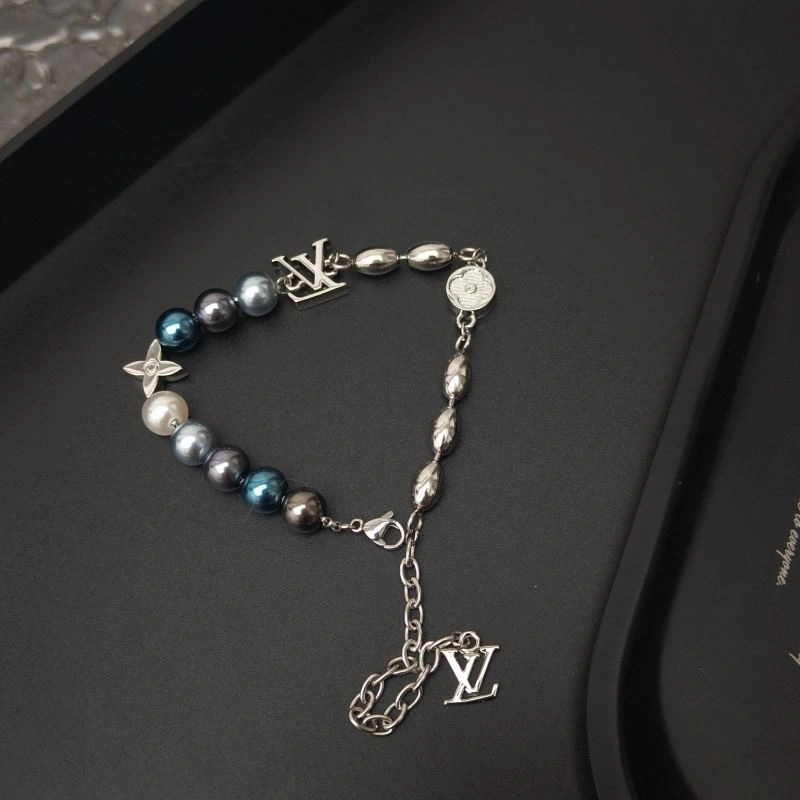 Louis Vuitton Bracelets Sophisticated 256620