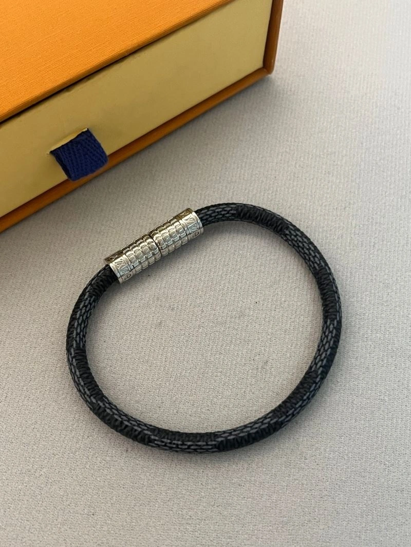 Louis Vuitton Bracelets WellDesigned 256633