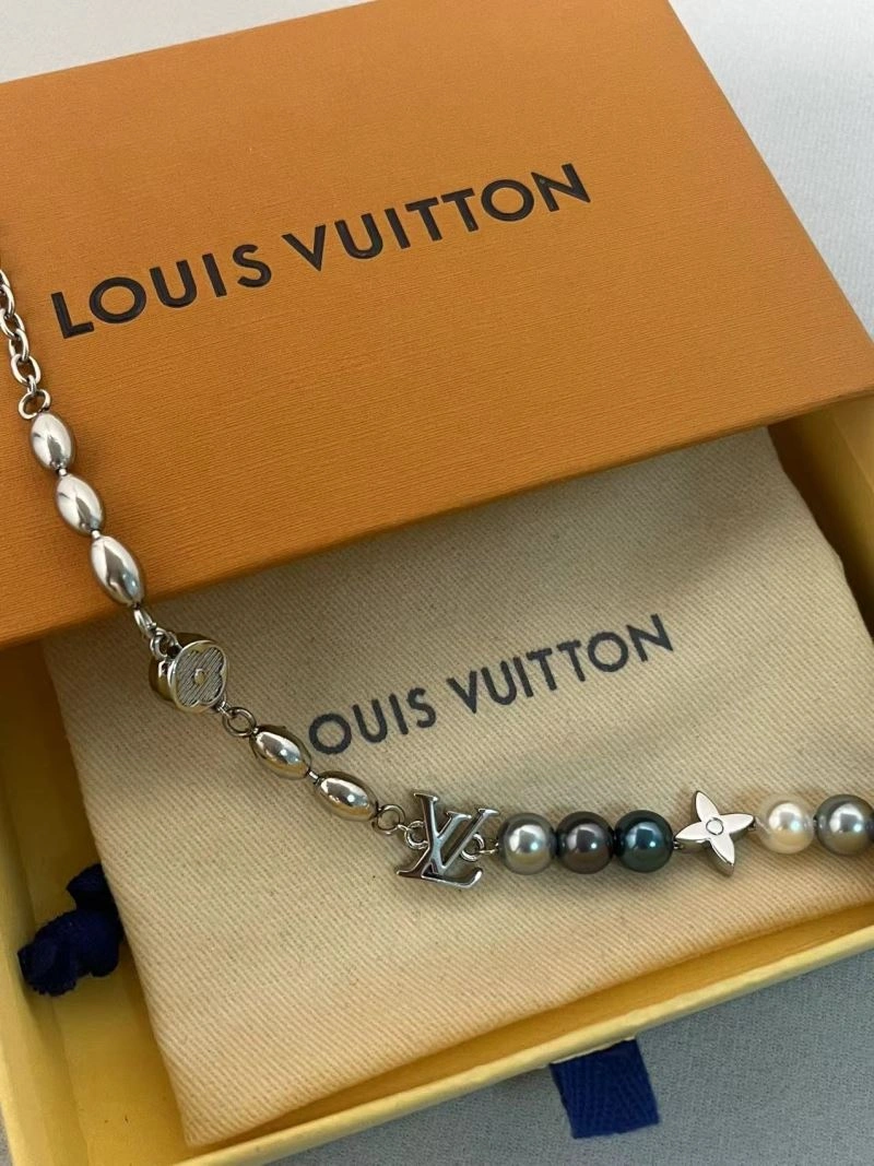 Cozy Louis Vuitton Bracelets 256623