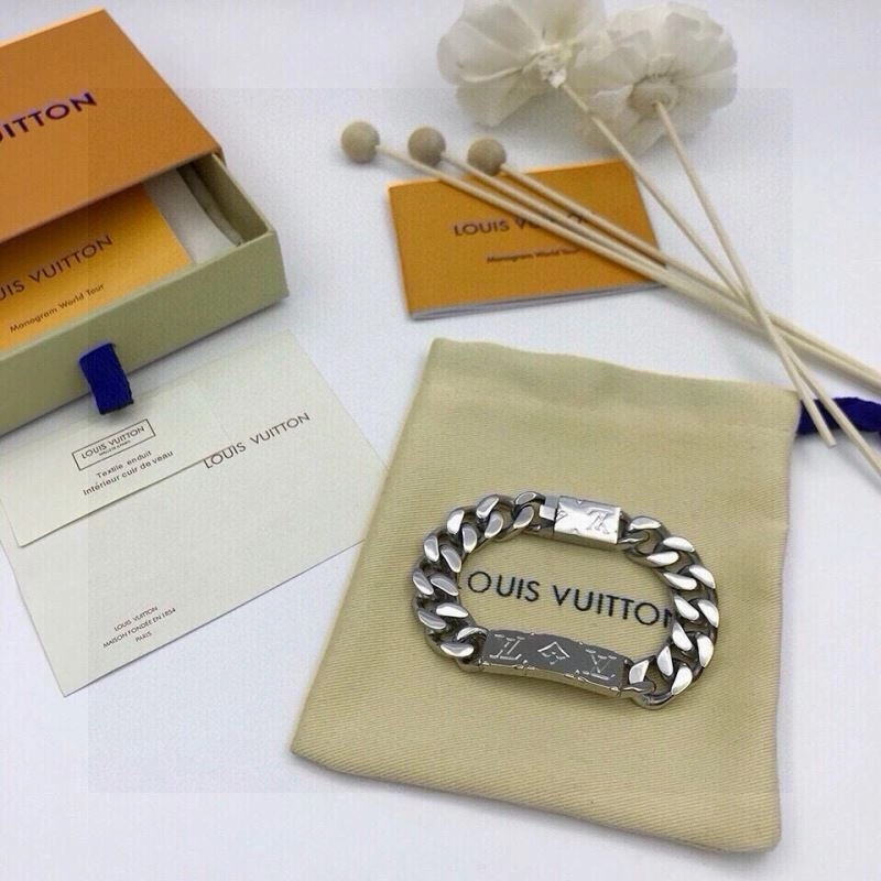 WrinkleFree Louis Vuitton Bracelets 256628