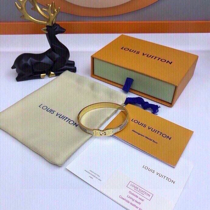 Tailored Louis Vuitton Bracelets 256636
