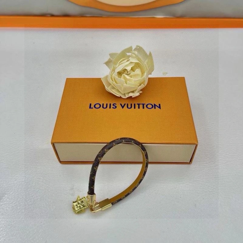 Louis Vuitton Bracelets SportInspired 256614