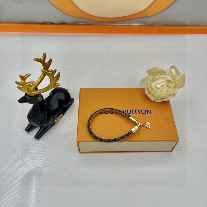 Youthful Louis Vuitton Bracelets 256609