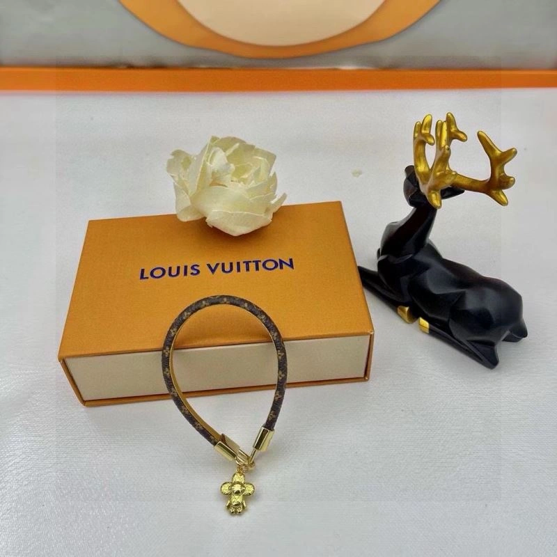 TimelessDesign Louis Vuitton Bracelets 256619