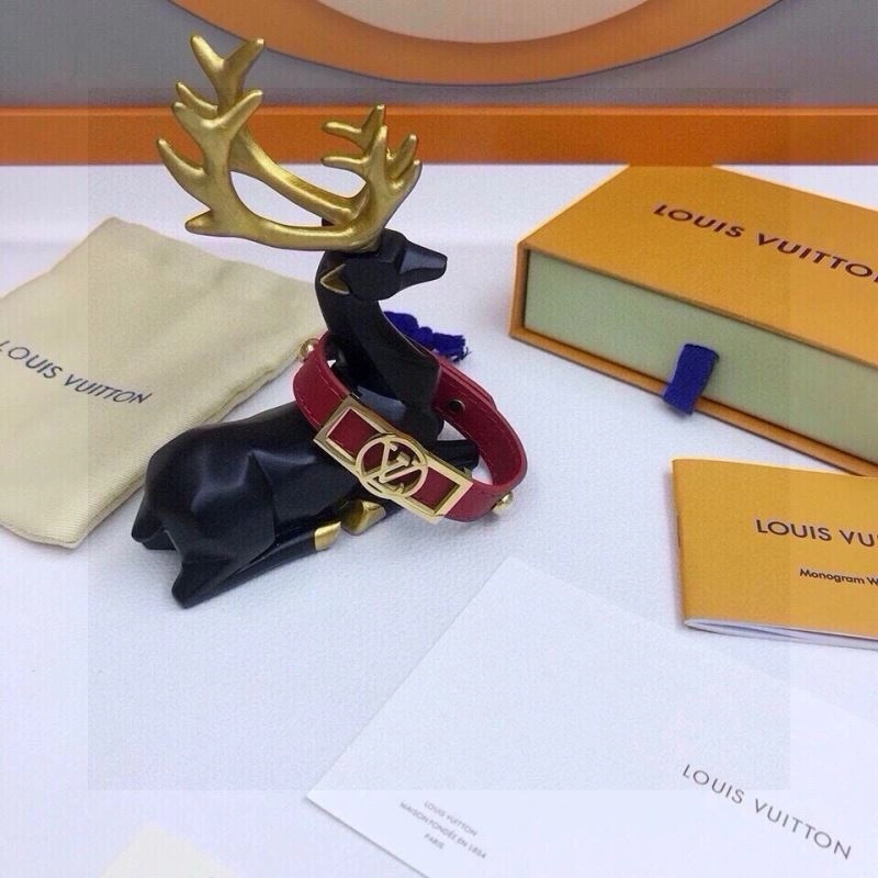 Louis Vuitton Bracelets Packable 256607
