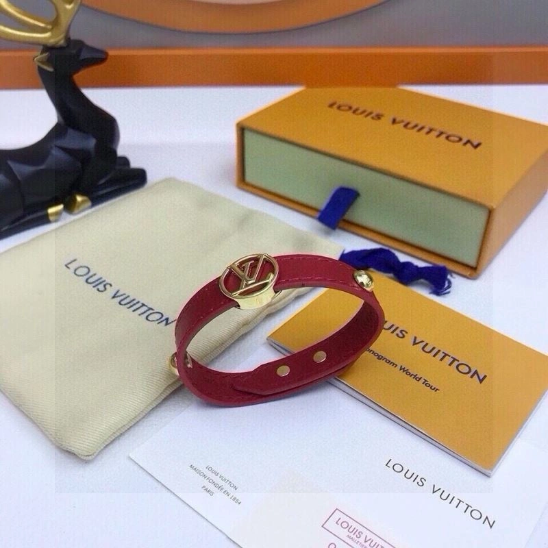 Louis Vuitton Bracelets Comfortable 256606