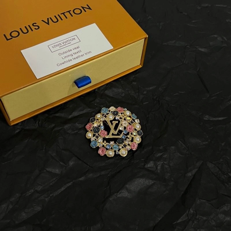 Soft Louis Vuitton Brooches 251723