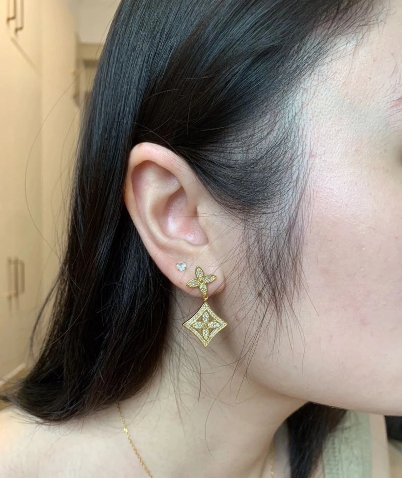 Louis Vuitton Brooches Bold 251727