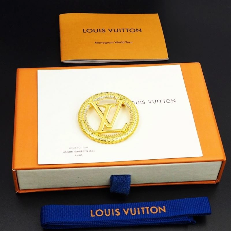 Lightweight Louis Vuitton Brooches 250658