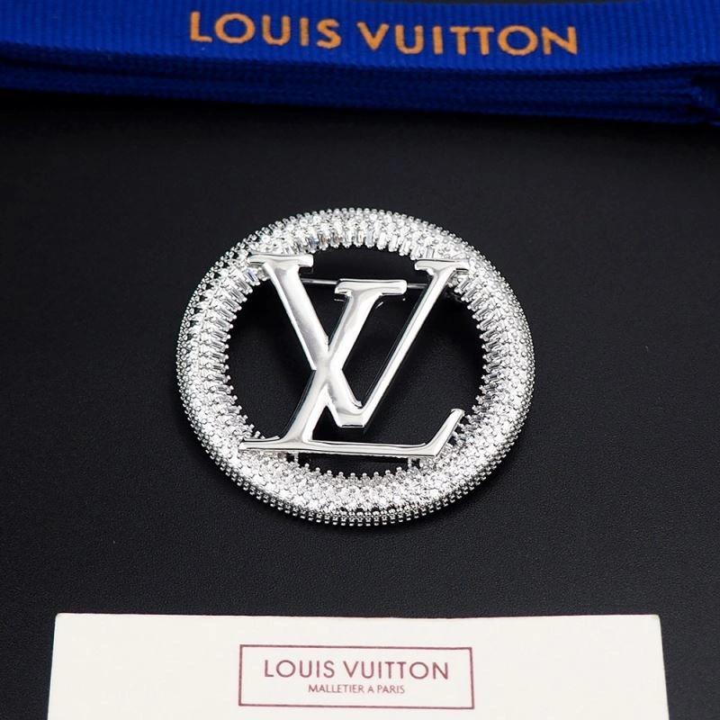 Bright Louis Vuitton Brooches 250673