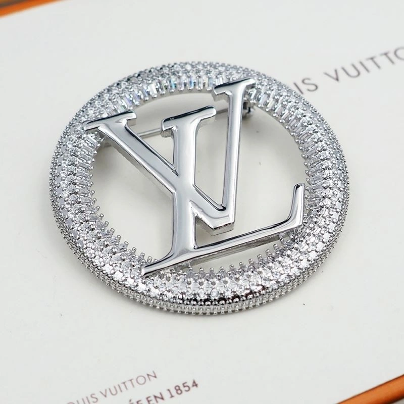 Bright Louis Vuitton Brooches 250673