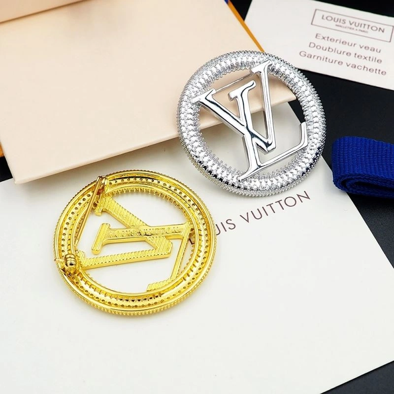 Bright Louis Vuitton Brooches 250673