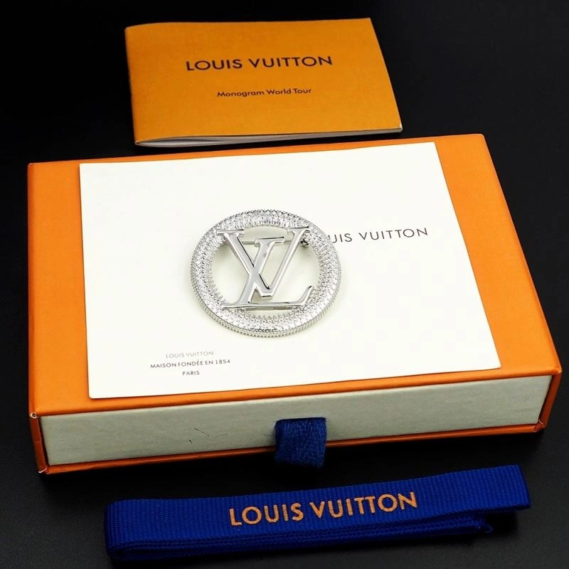 Bright Louis Vuitton Brooches 250673