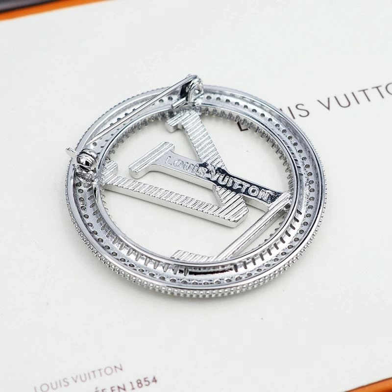 Bright Louis Vuitton Brooches 250673