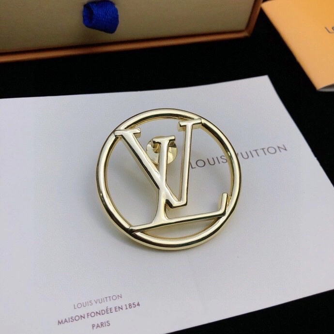 Premium Louis Vuitton Brooches 250676