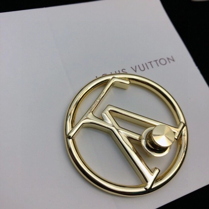 Premium Louis Vuitton Brooches 250676