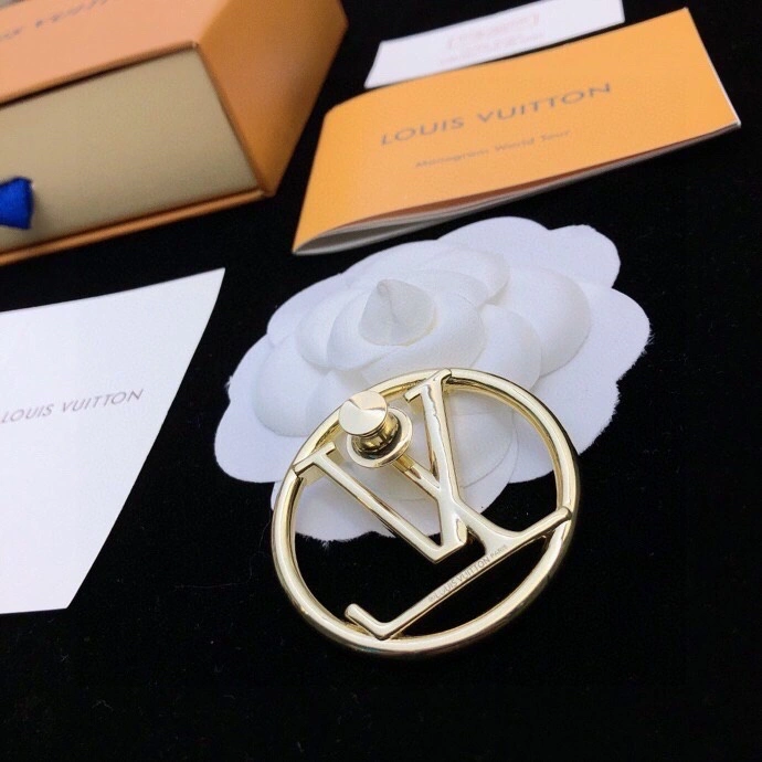 Premium Louis Vuitton Brooches 250676