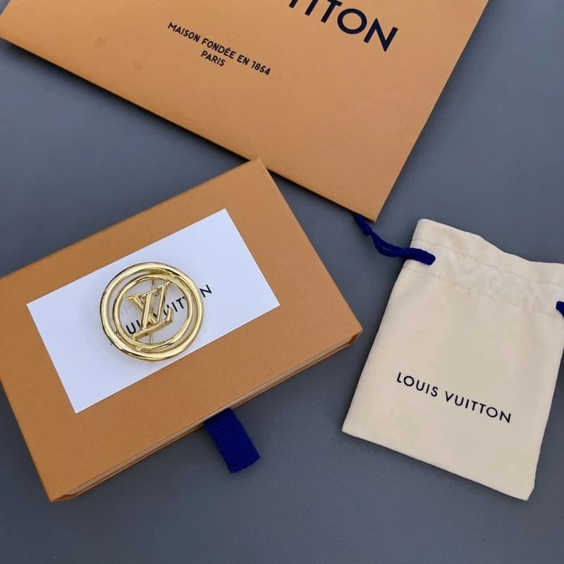 QuickDry Louis Vuitton Brooches 250678