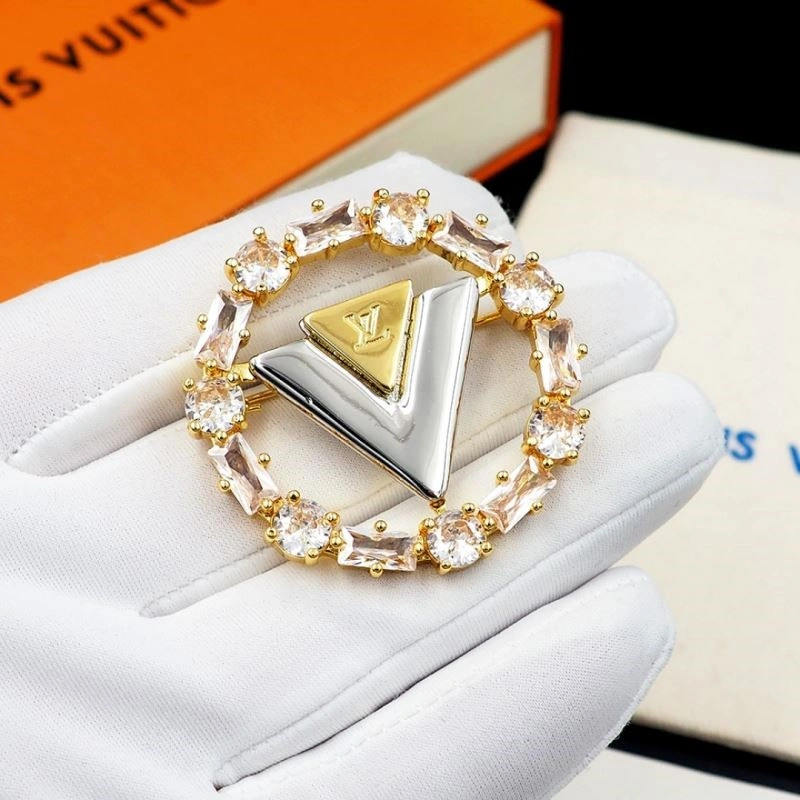 Louis Vuitton Brooches Supportive 249863