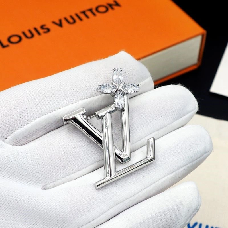 Youthful Louis Vuitton Brooches 249487