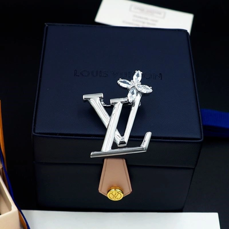 Youthful Louis Vuitton Brooches 249487