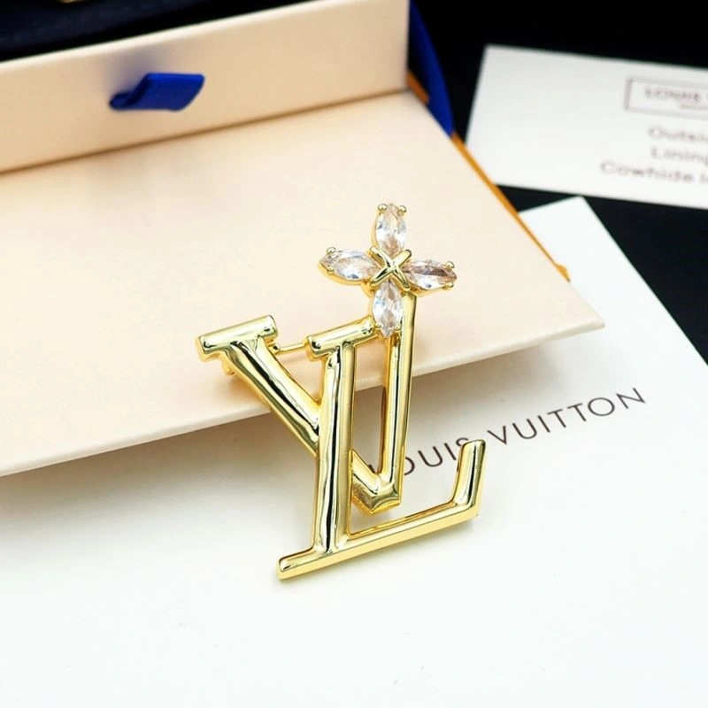 Louis Vuitton Brooches Sporty 249500