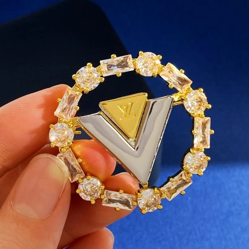 MoistureWicking Louis Vuitton Brooches 249067