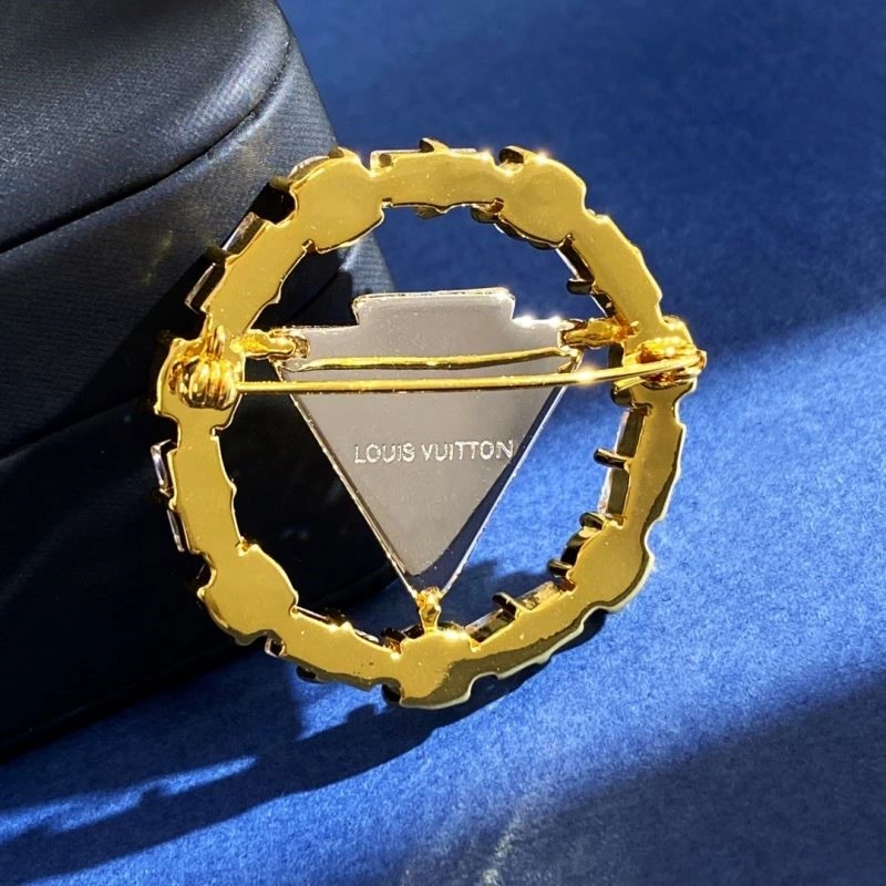 MoistureWicking Louis Vuitton Brooches 249067